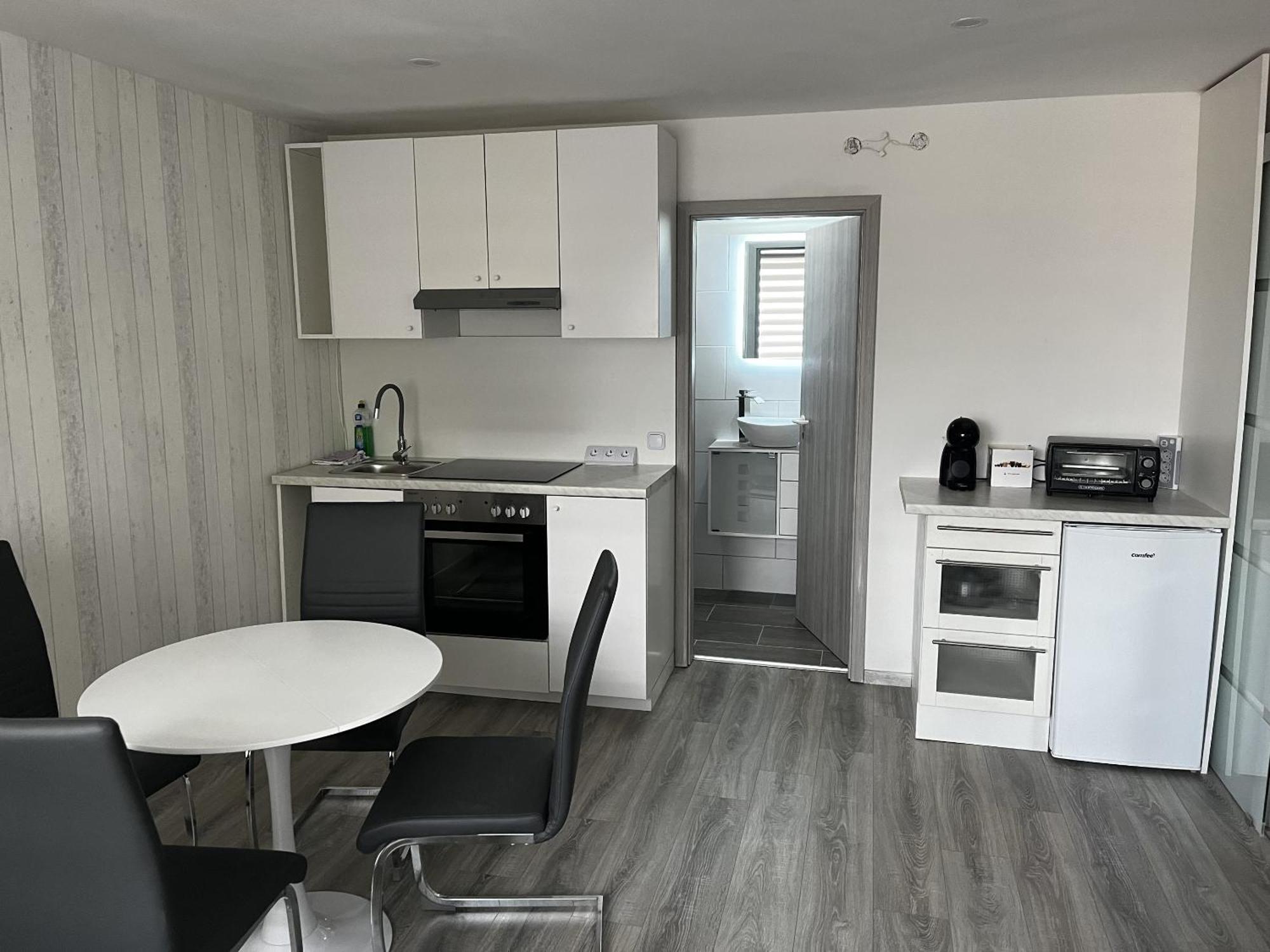Messe-Hotelzimmer-Einzimmerappartement Leverkusen Habitación foto